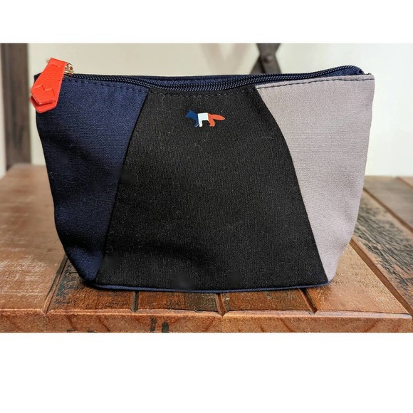 MAISON KITSUNE Bags Maison Kitsun Paris Japan Airlines Cosmetic